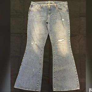 American Eagle Distressed Boot cut 14 long